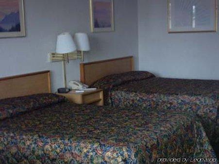 Super 8 By Wyndham Dover Bagian luar foto